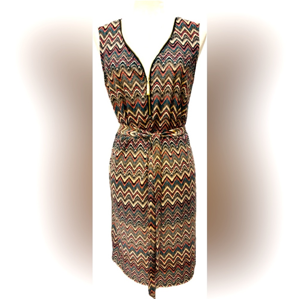 Comfortable Tacera Dress with Zigzag Design